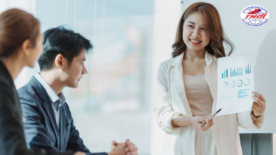 Sinh viên tốt nghiệp ngành quản trị kinh doanh có nhiều lựa chọn công việc sau khi tốt nghiệp