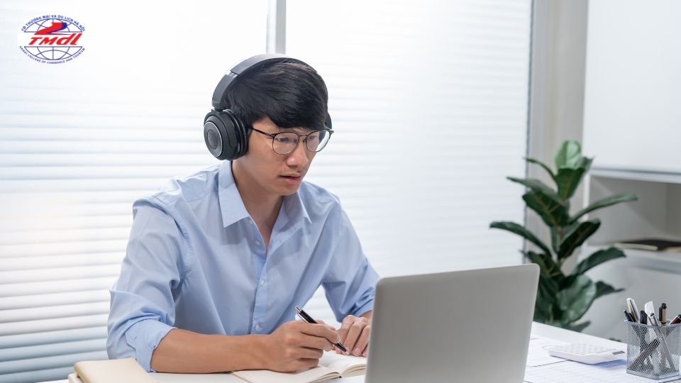 chuyen nganh quan tri kinh doanh